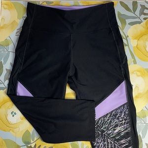 Marika Cropped Black & Lavender Leggings | Size Medium